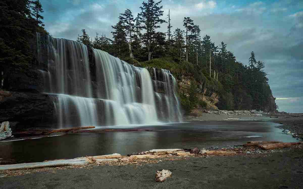 Tsusiat Falls