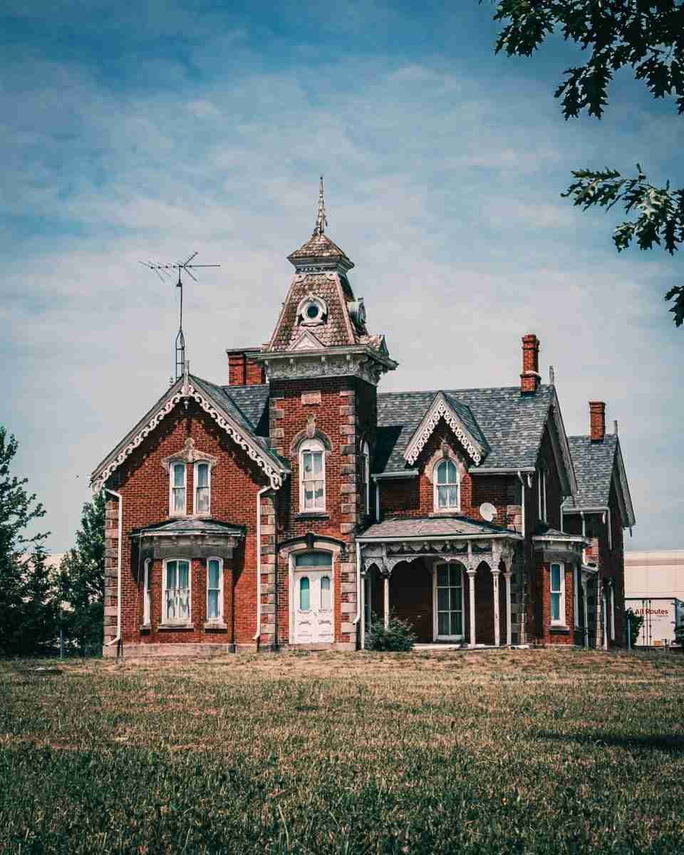Old Milton Mansion