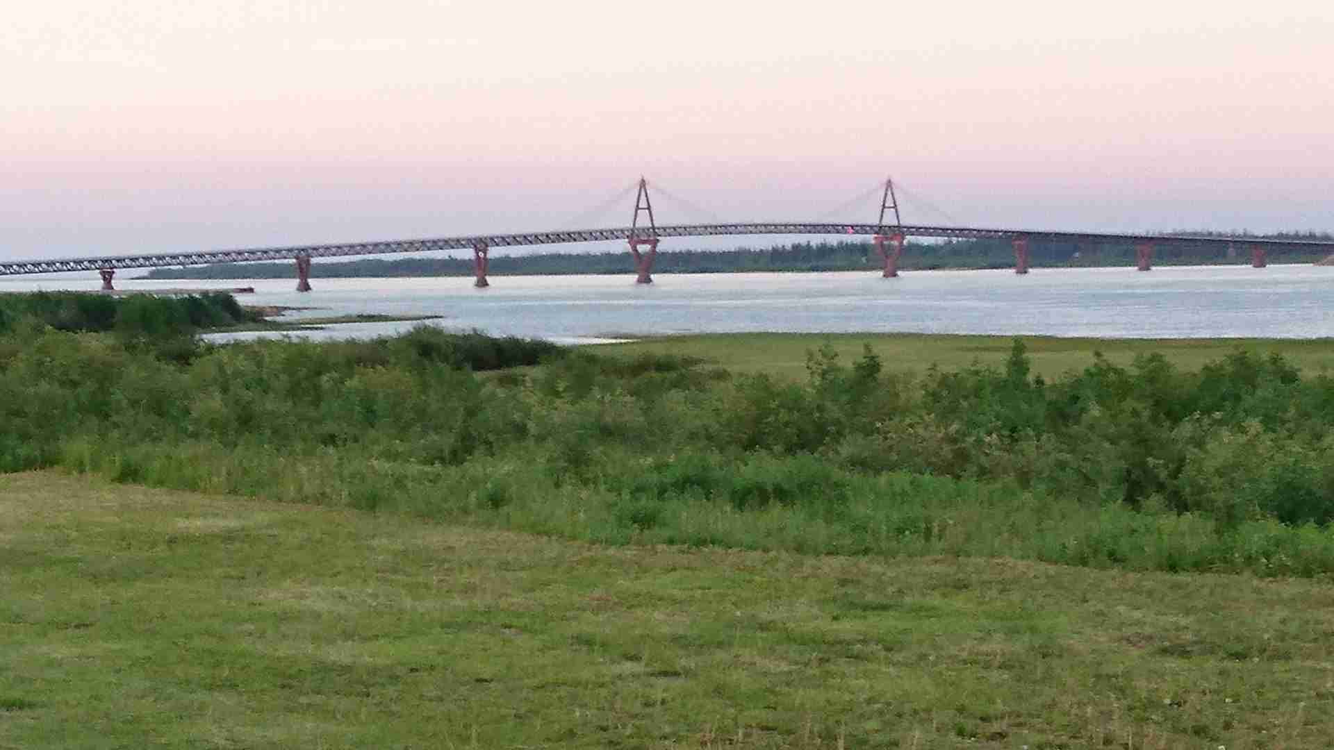 Deh Cho Bridge