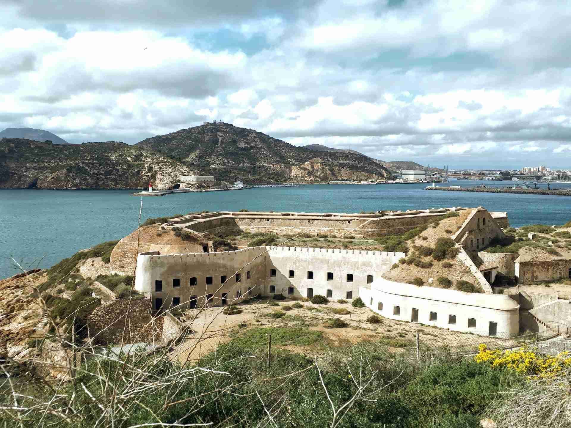 Bateria de Costa de San Isidoro Y Santa Florentina