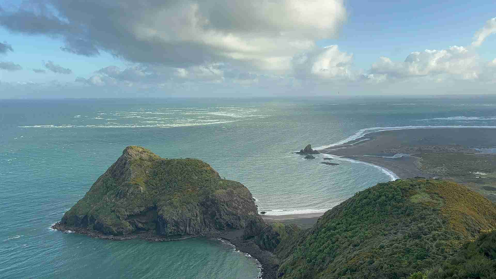 Omanawanui Track