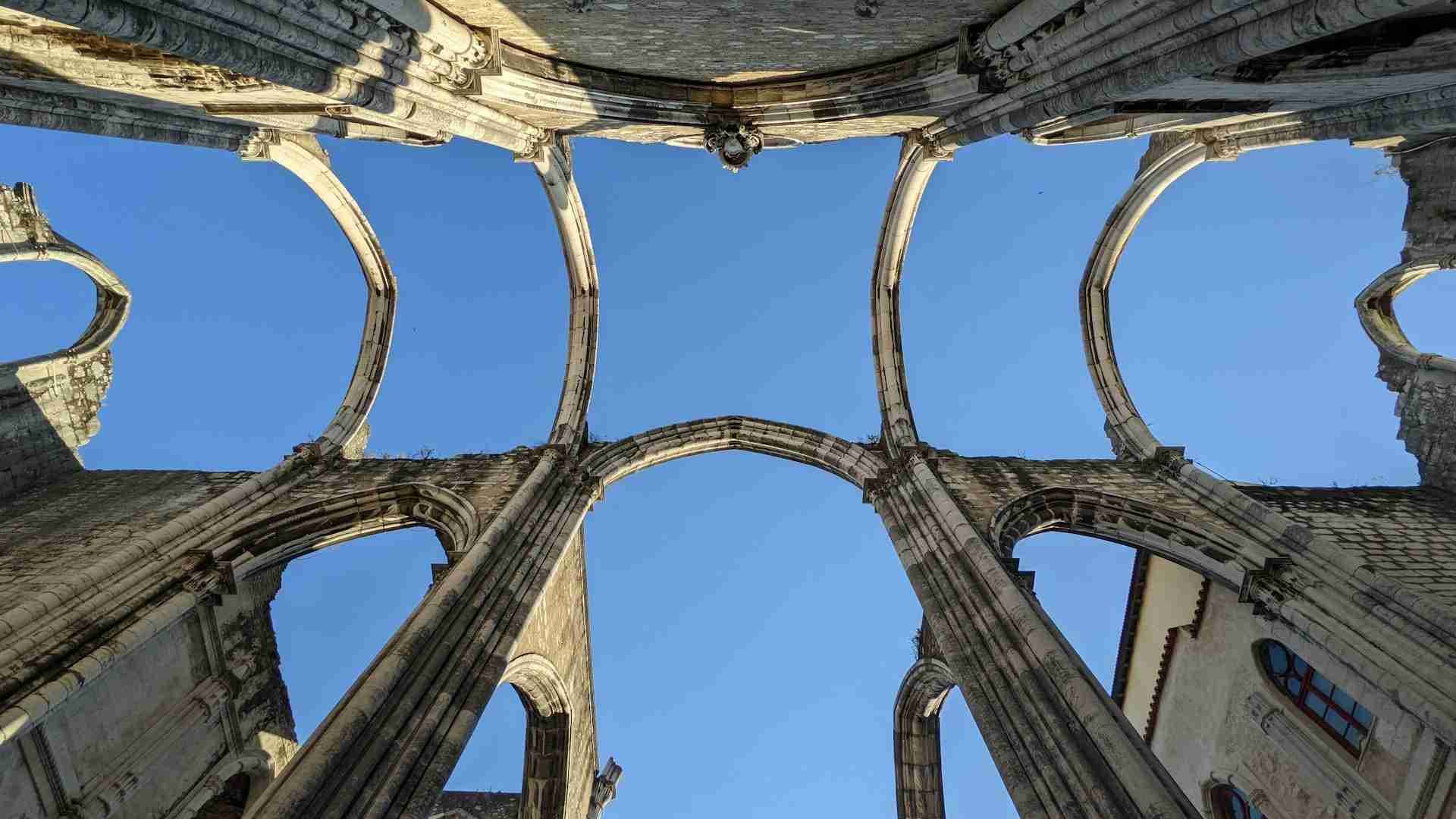 Museu Arqueológico do Carmo by Daniel John
