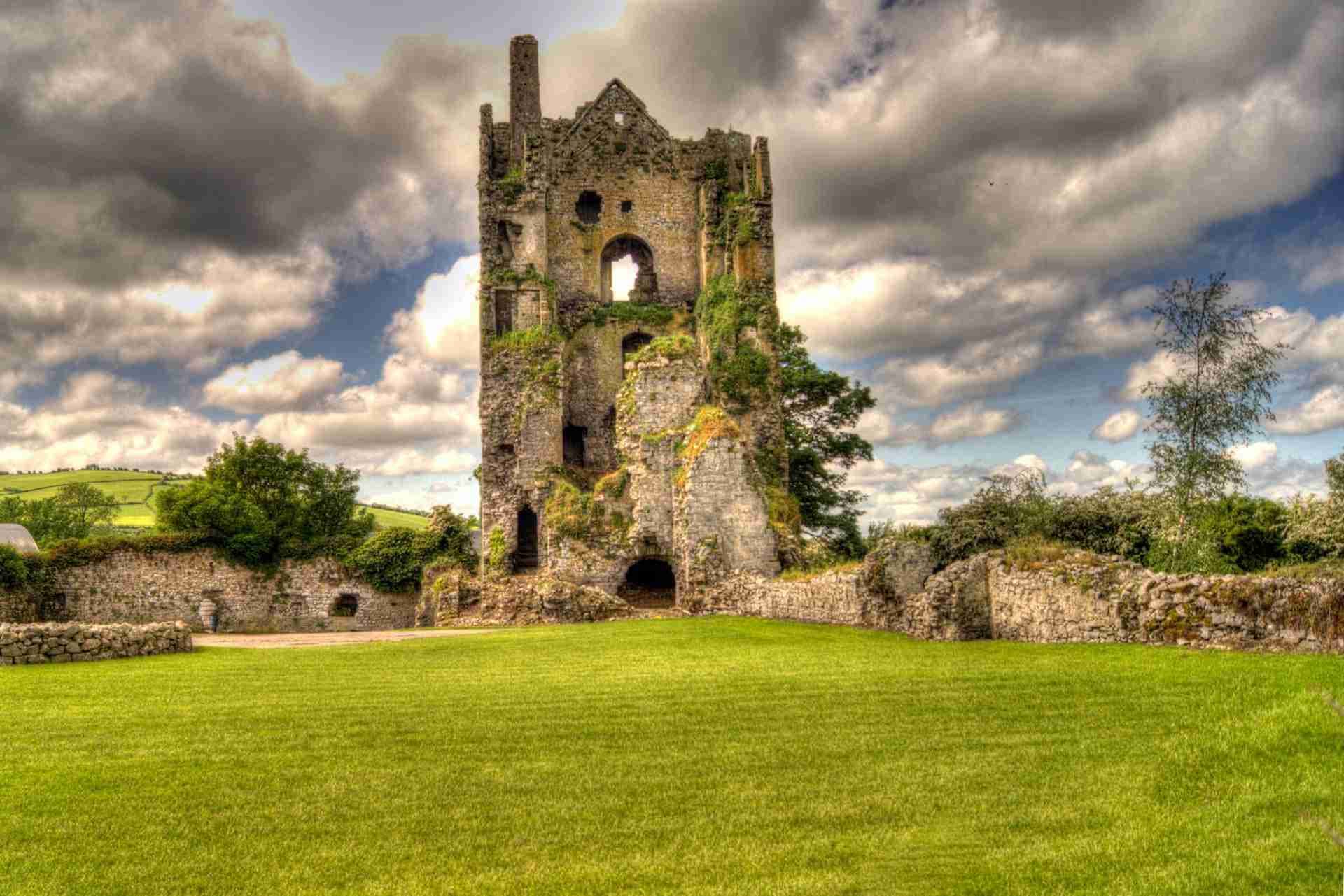 Cullahill Castle by Wallace Bentt