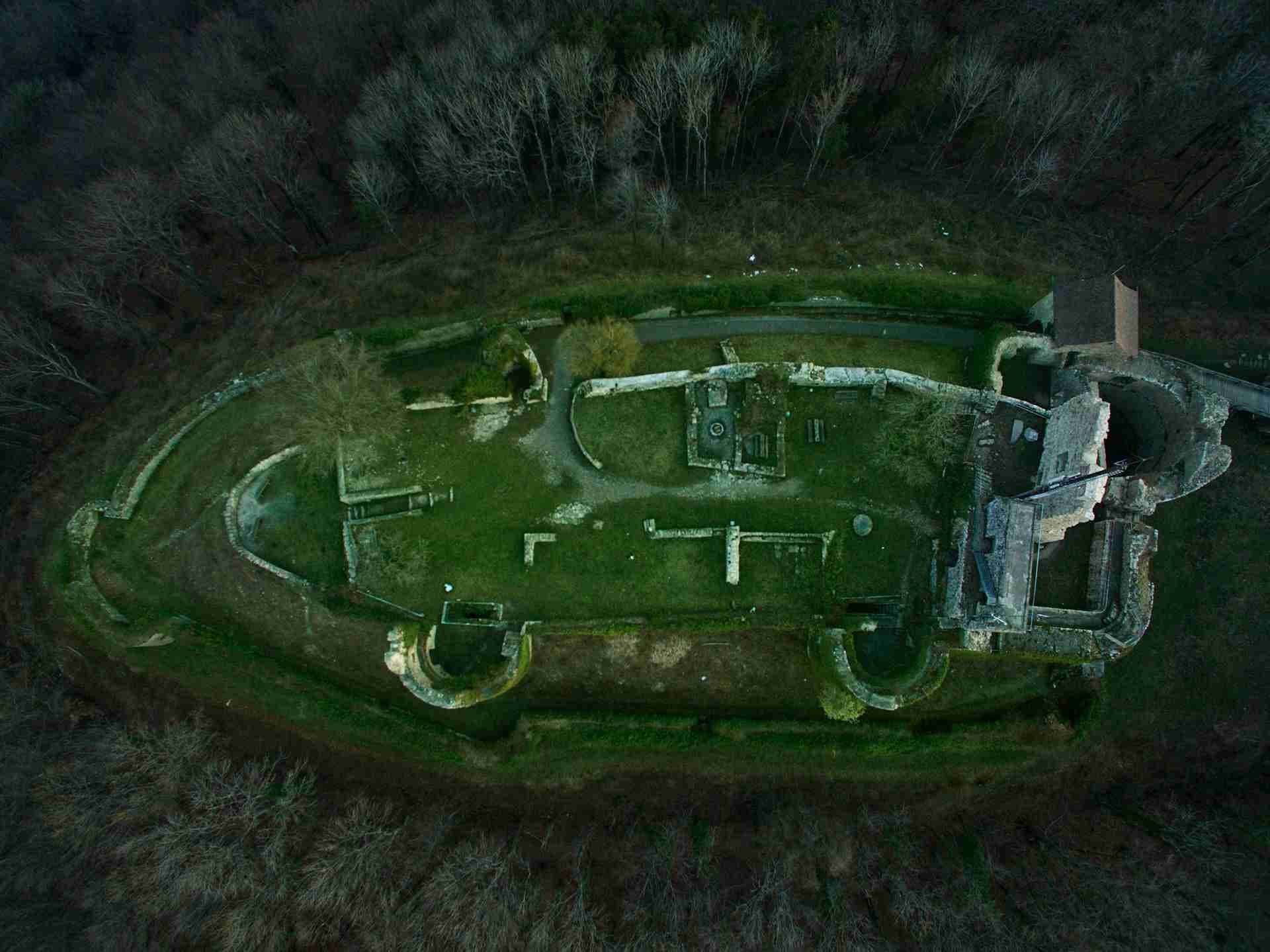 Ruine Küssaburg by Simon Schafstall