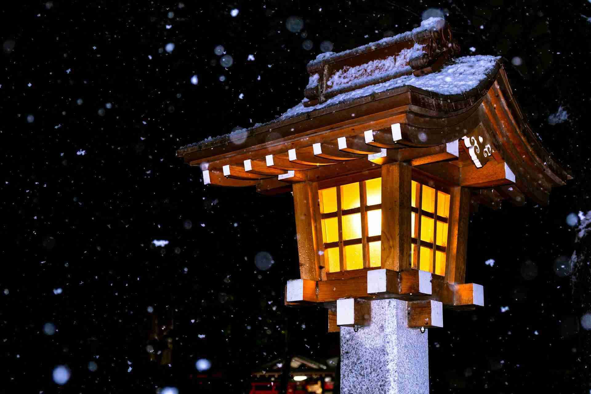 Hanazono Shrine by Fumiaki Hayashi