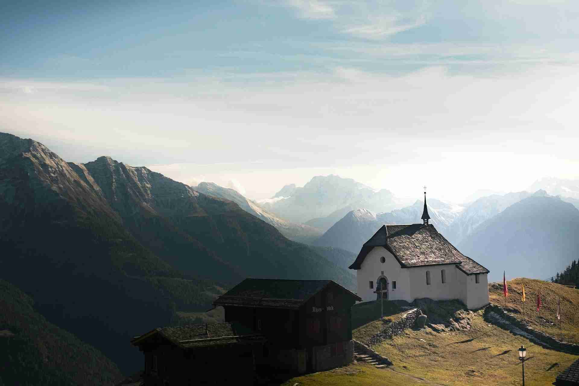 Kapelle Maria zum Schnee, Bettmeralp by Yves Moret