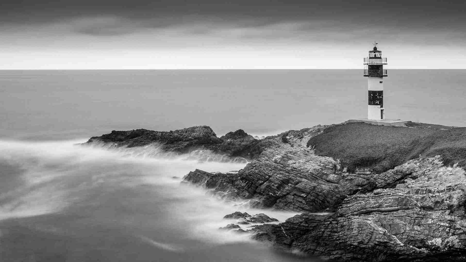 Faro de Ribadeo (Isla Pancha Lighthouse)