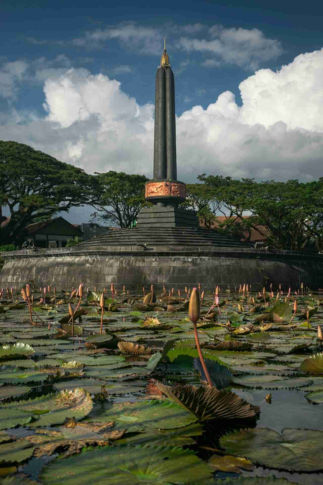 Alun Alun Tugu Malang