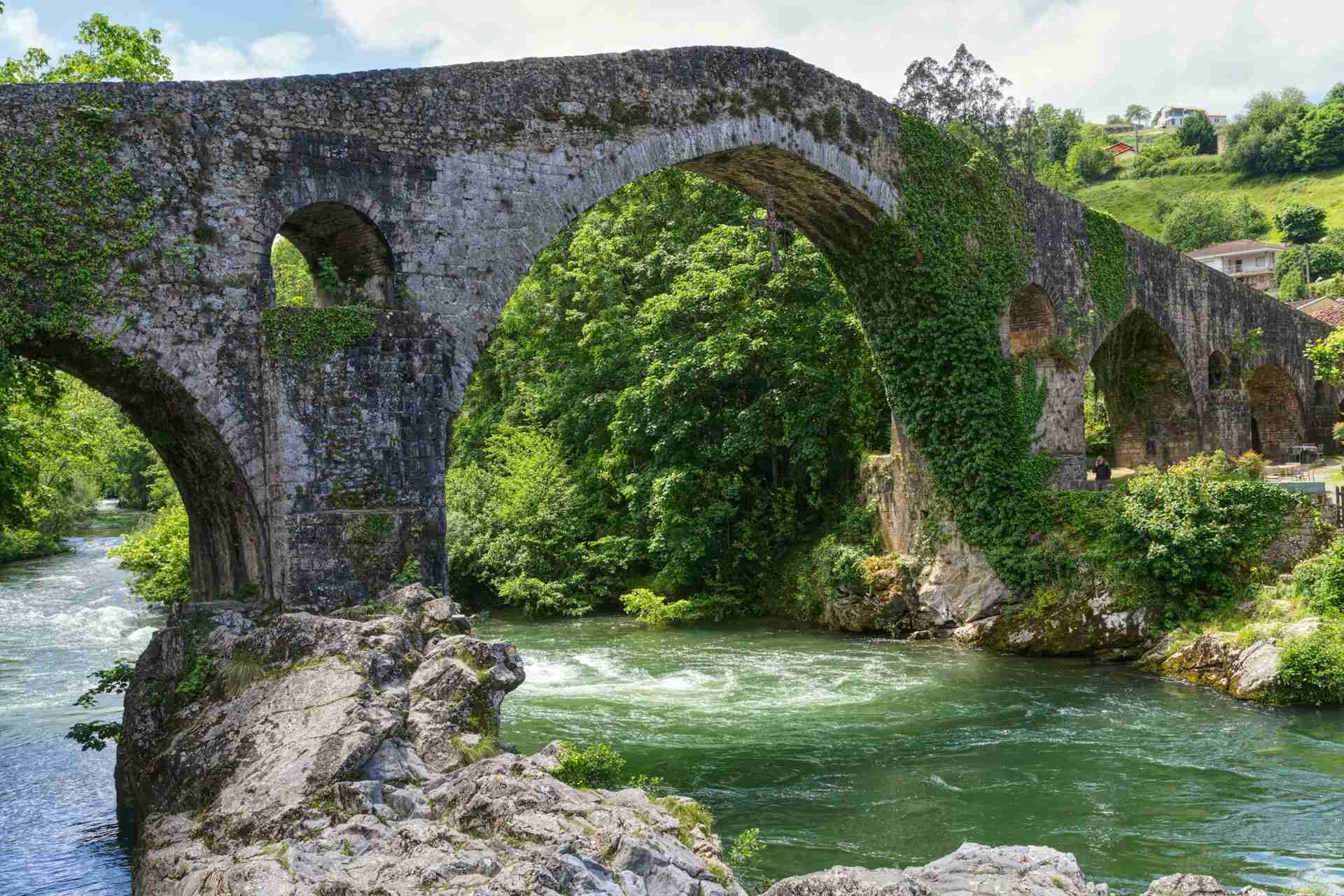 Puente Medieval de Cangas de Onís