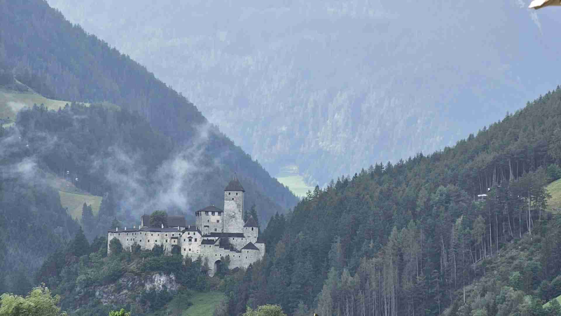 Burg Taufers (Taufers Castle) by Diego Regina